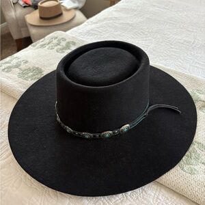 Shyanne Classic Black Hat